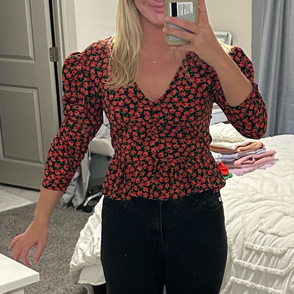 TOPSHOP long sleeve top with red roses